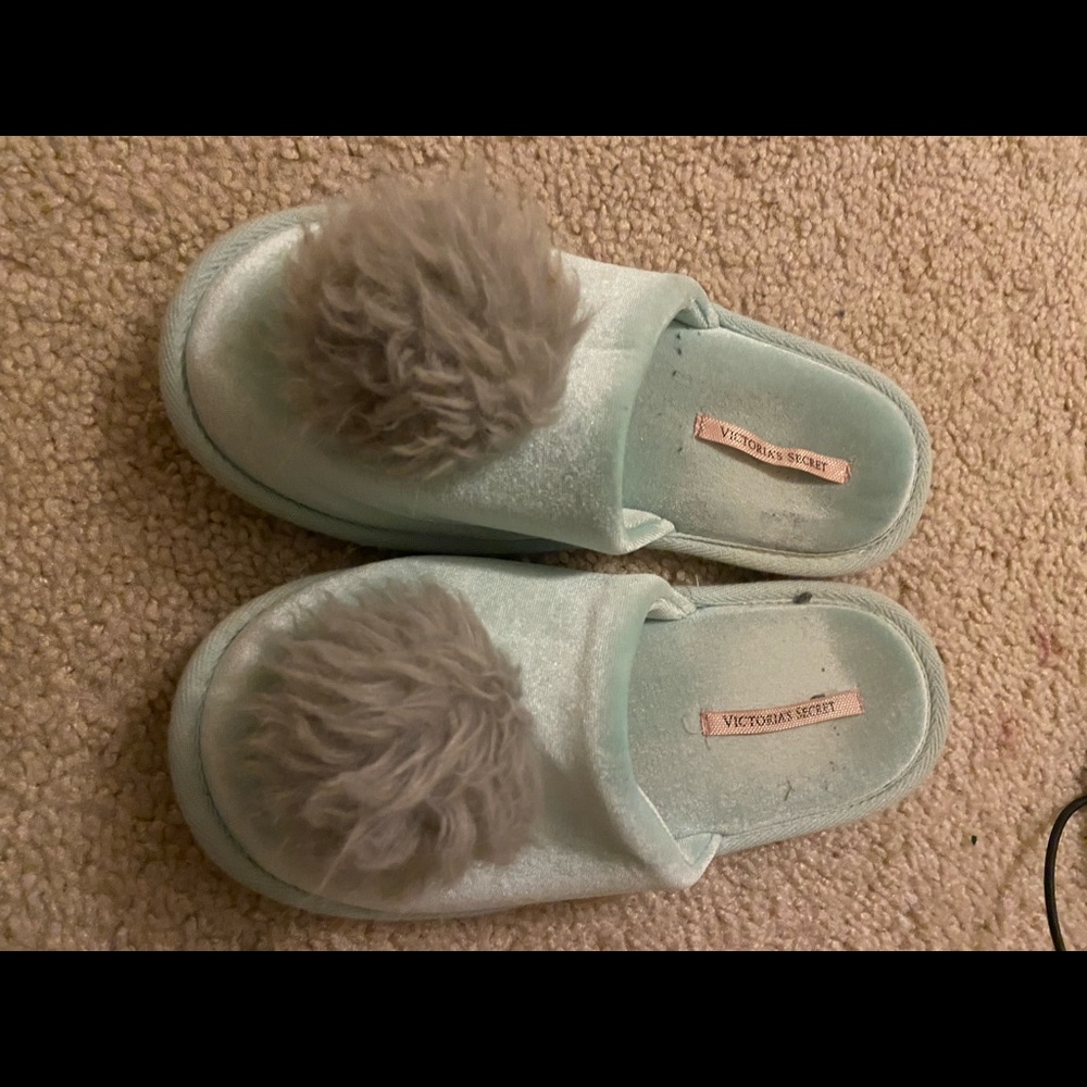 slippers
